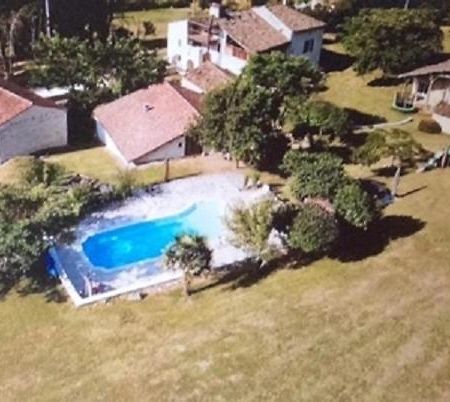 Prune D'Ente - B&B Las Coussoulesses Anthe Exterior foto